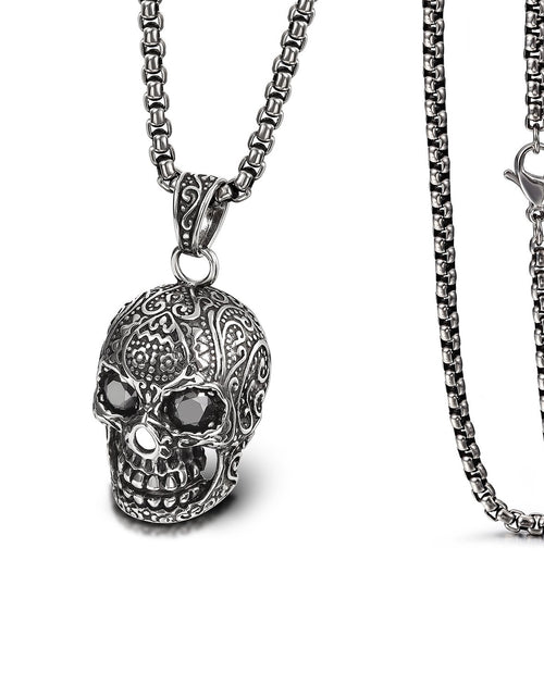 Load image into Gallery viewer, Skull Pendant Necklace