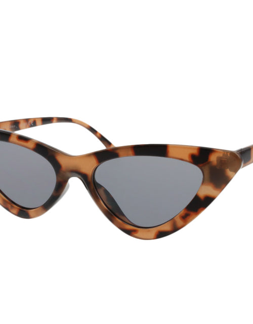 Load image into Gallery viewer, Make Believe Sunglasses