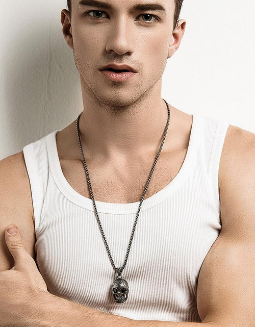 Load image into Gallery viewer, Skull Pendant Necklace