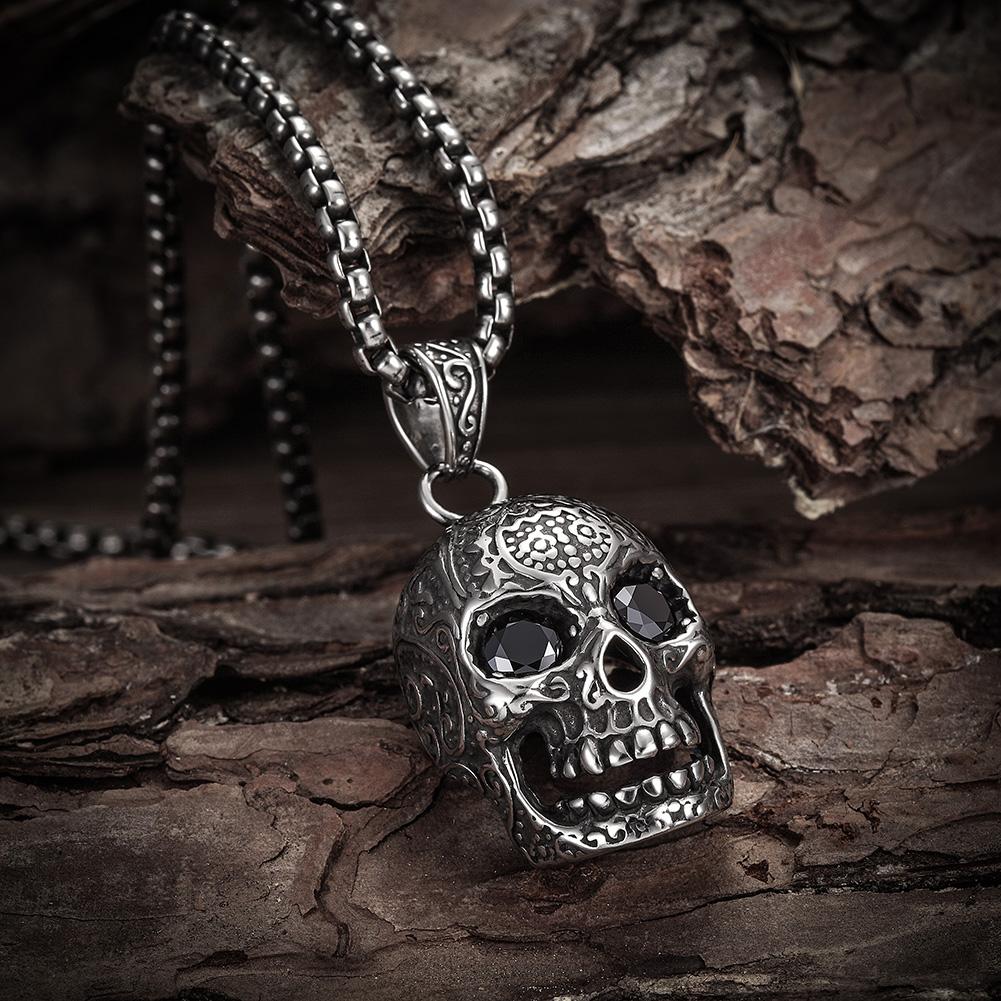 Skull Pendant Necklace