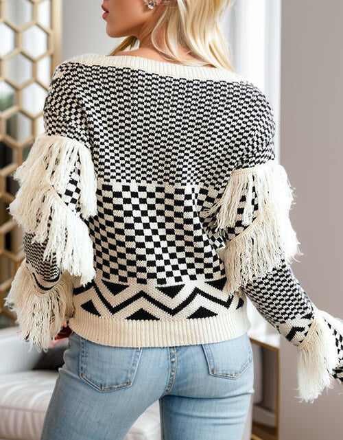 Load image into Gallery viewer, Geometric Fringe Detail V-Neck Sweater
